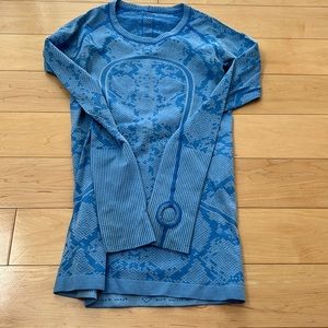 Lululemon long sleeve top